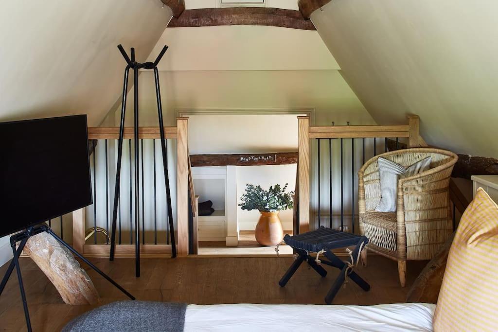 Dawn At The Sun Inn Felmersham, Our Signature Duplex Suite Sharnbrook 外观 照片