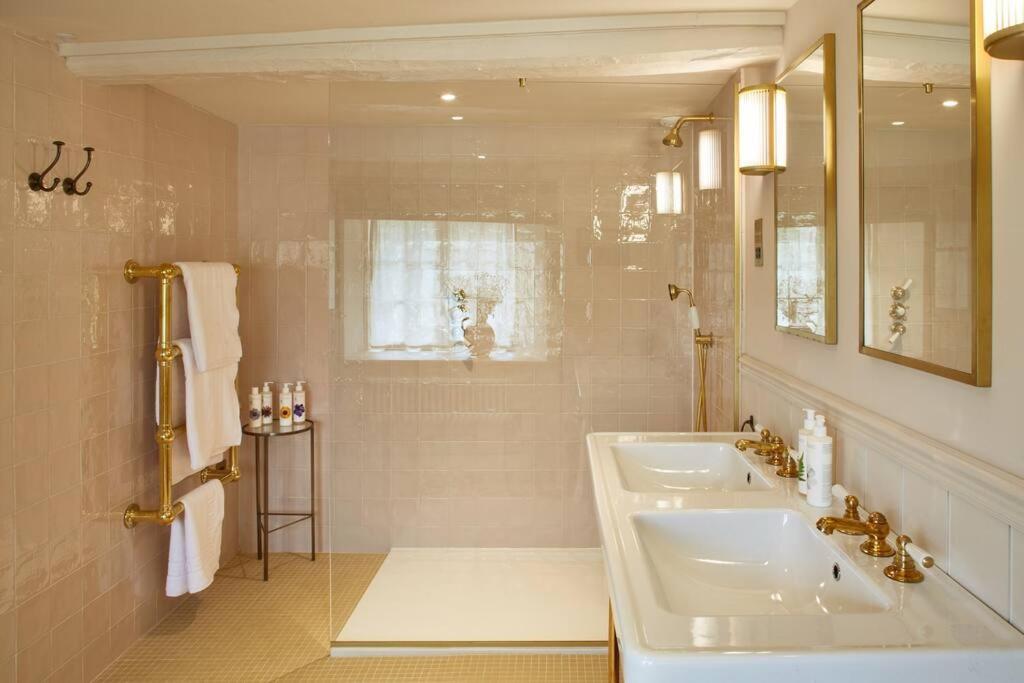 Dawn At The Sun Inn Felmersham, Our Signature Duplex Suite Sharnbrook 外观 照片